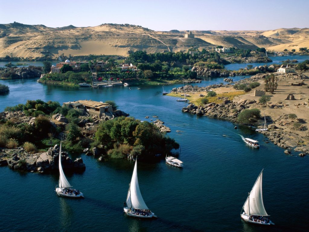 Aswan,_Aswan_Governorate,_Egypt_-_panoramio_(5)