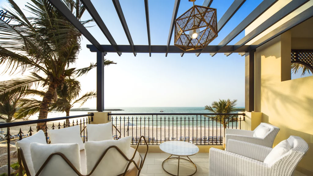 Queen Superior Al Bahr Sea Villa Upper Floor-Balcony3