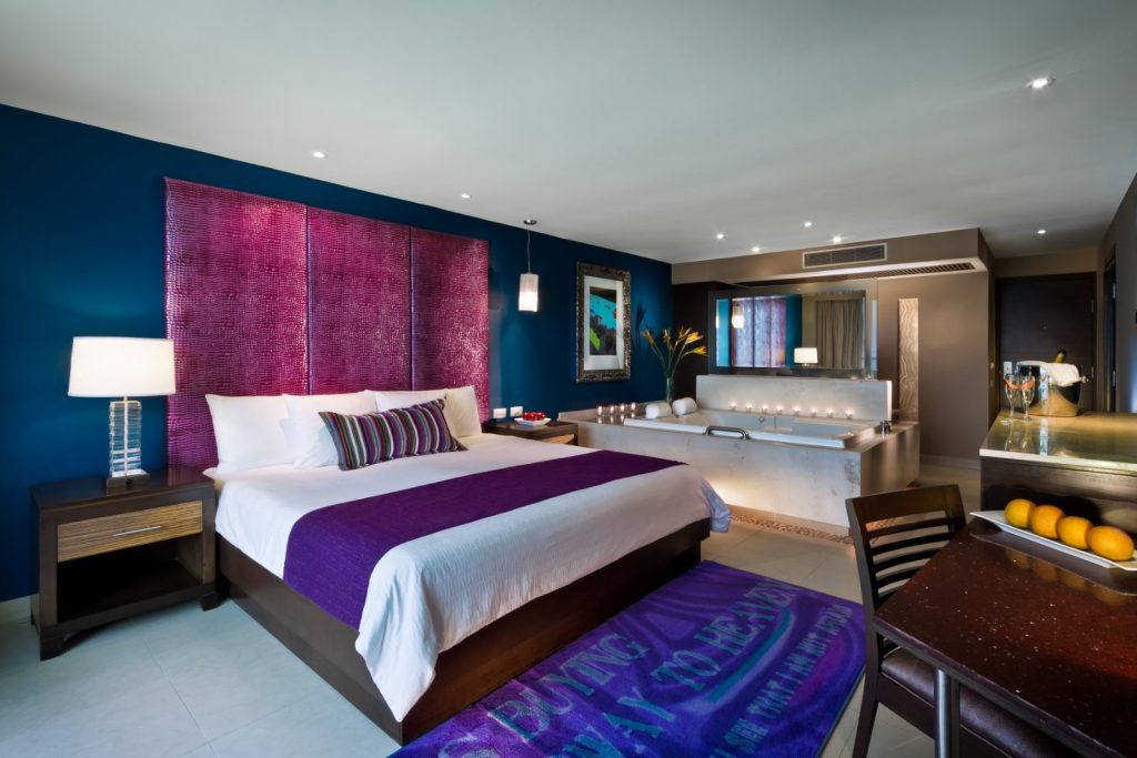 Hard-Rock-Hotel-Cancun-Guest_Room_King