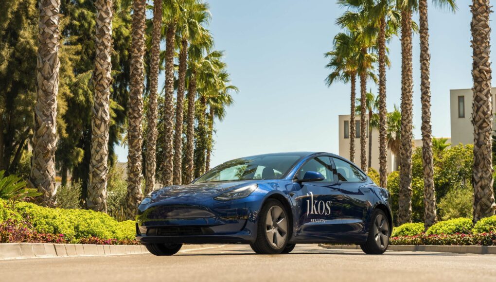 Ikos-Resorts_Tesla-Car_2880x1920-1-1020×580