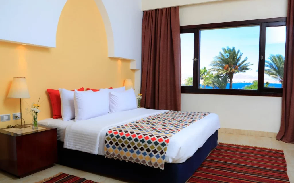 Sharm+Club+Room+(13)-1920w