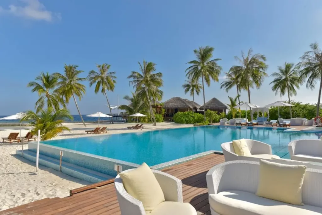 outrigger-maldives-maafushivaru-resort-in-malediven-17