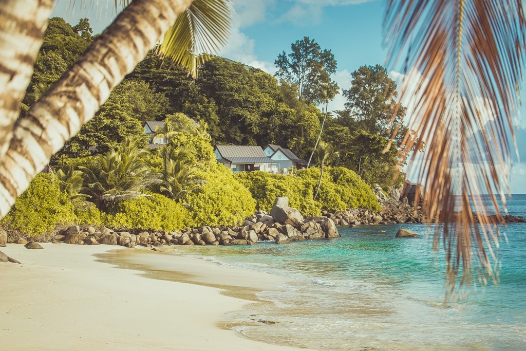 Beach-View-of-some-chalets