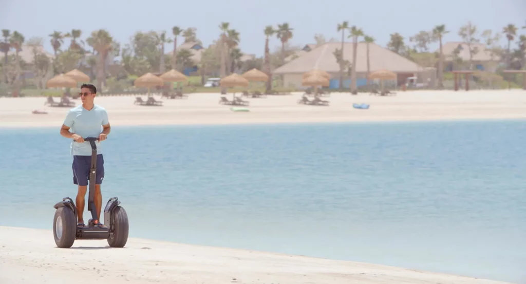 banana_island_doha_anantara_segway_beach_01_1920x1037